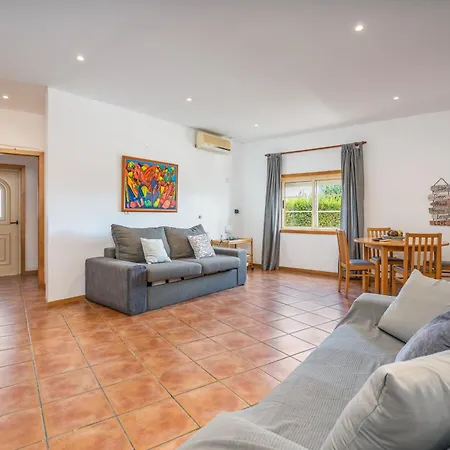 Villa Alvor Βίλα *