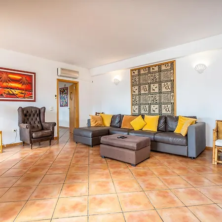 Villa Alvor Βίλα